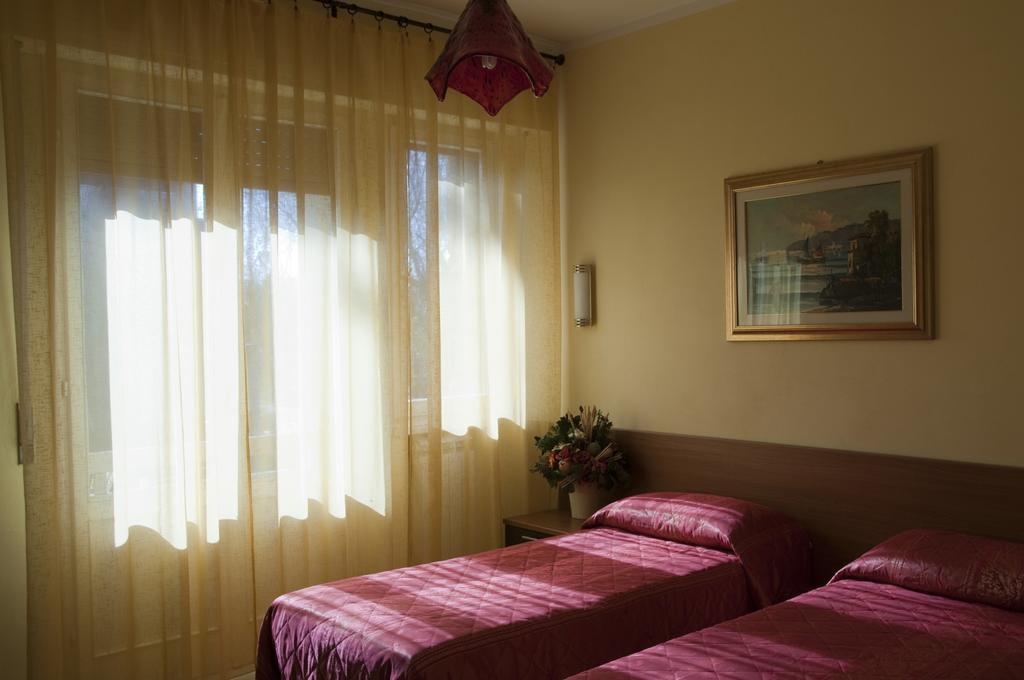 Hotel Il Cavaliere Nero Тиррения Номер фото