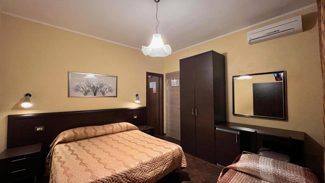 Hotel Il Cavaliere Nero Тиррения Экстерьер фото