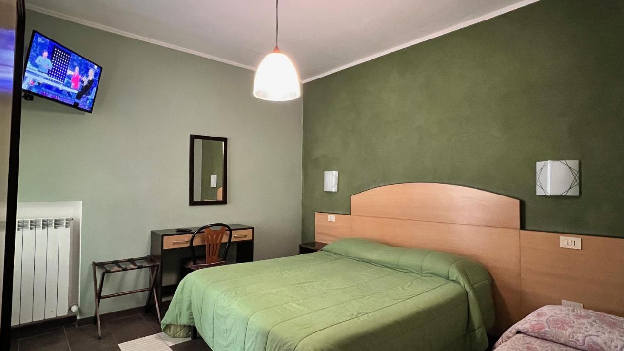 Hotel Il Cavaliere Nero Тиррения Экстерьер фото