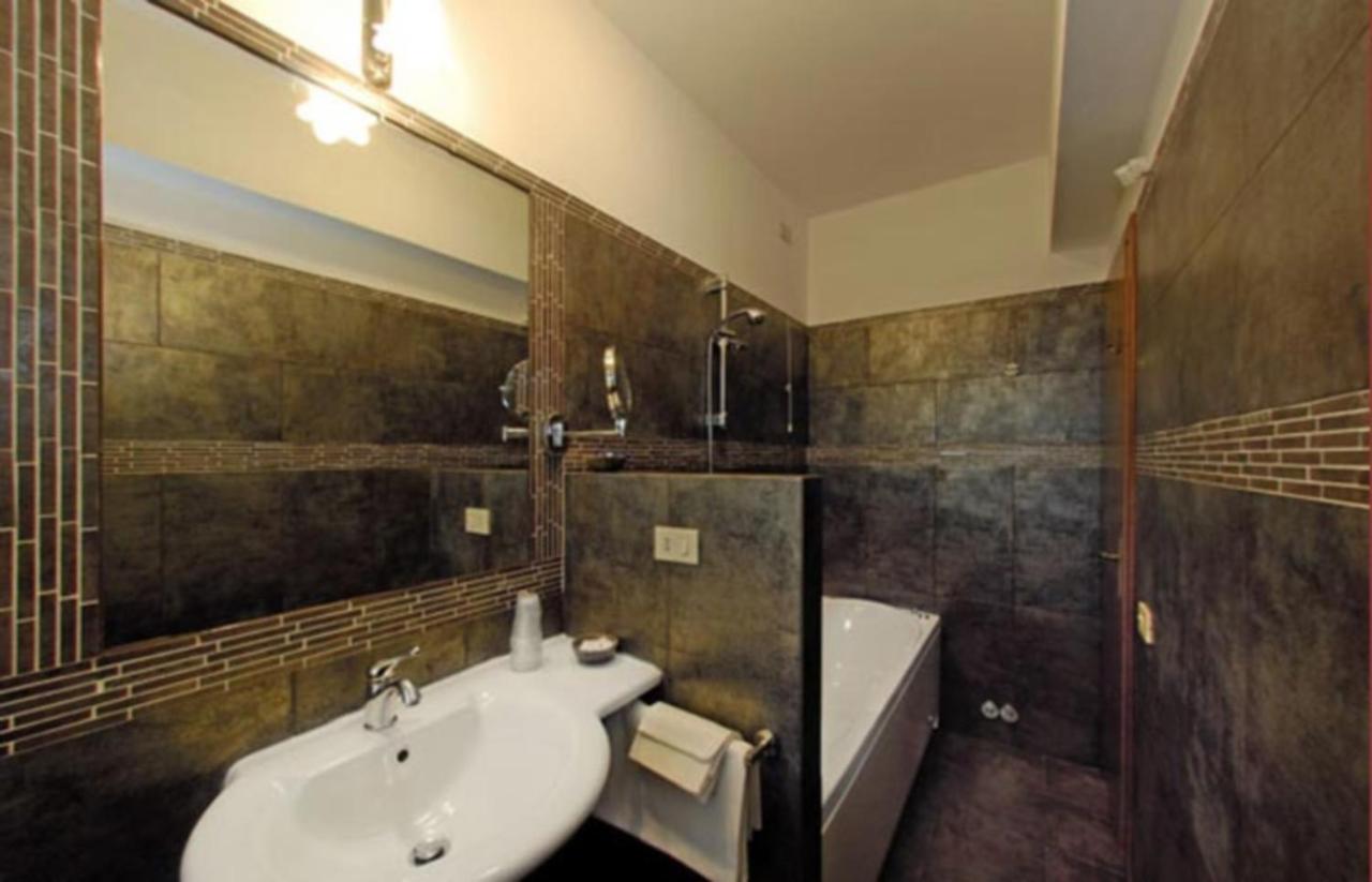 Hotel Il Cavaliere Nero Тиррения Экстерьер фото